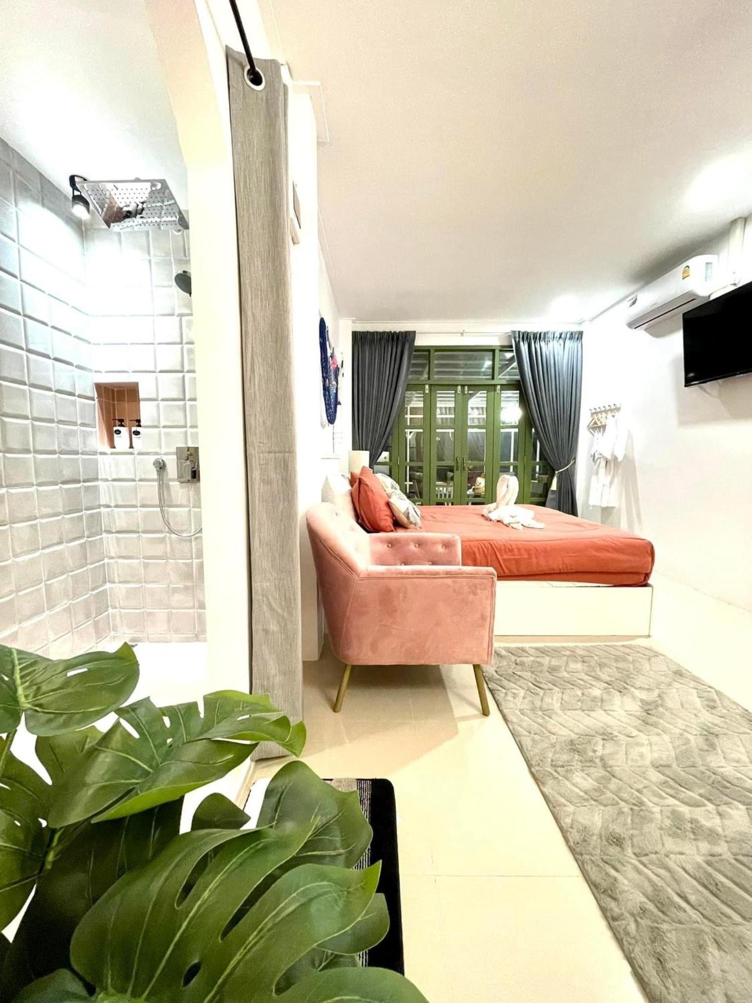 Virawan Home Villa ที่พักเกาะล้าน Exteriér fotografie