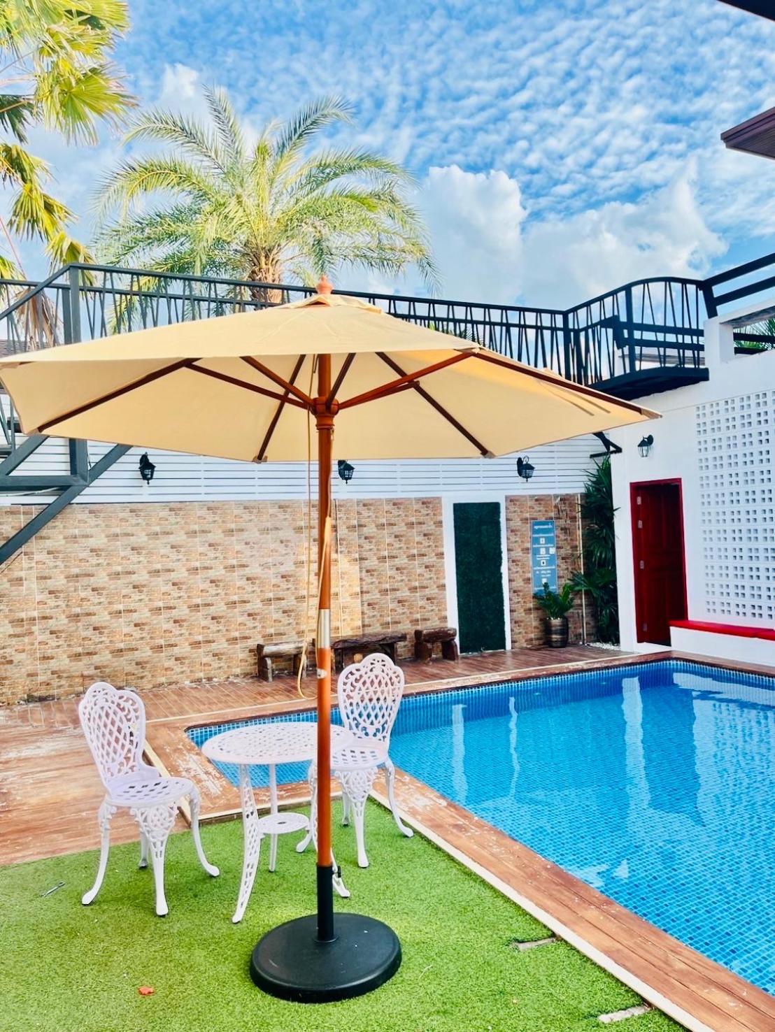 Virawan Home Villa ที่พักเกาะล้าน Exteriér fotografie